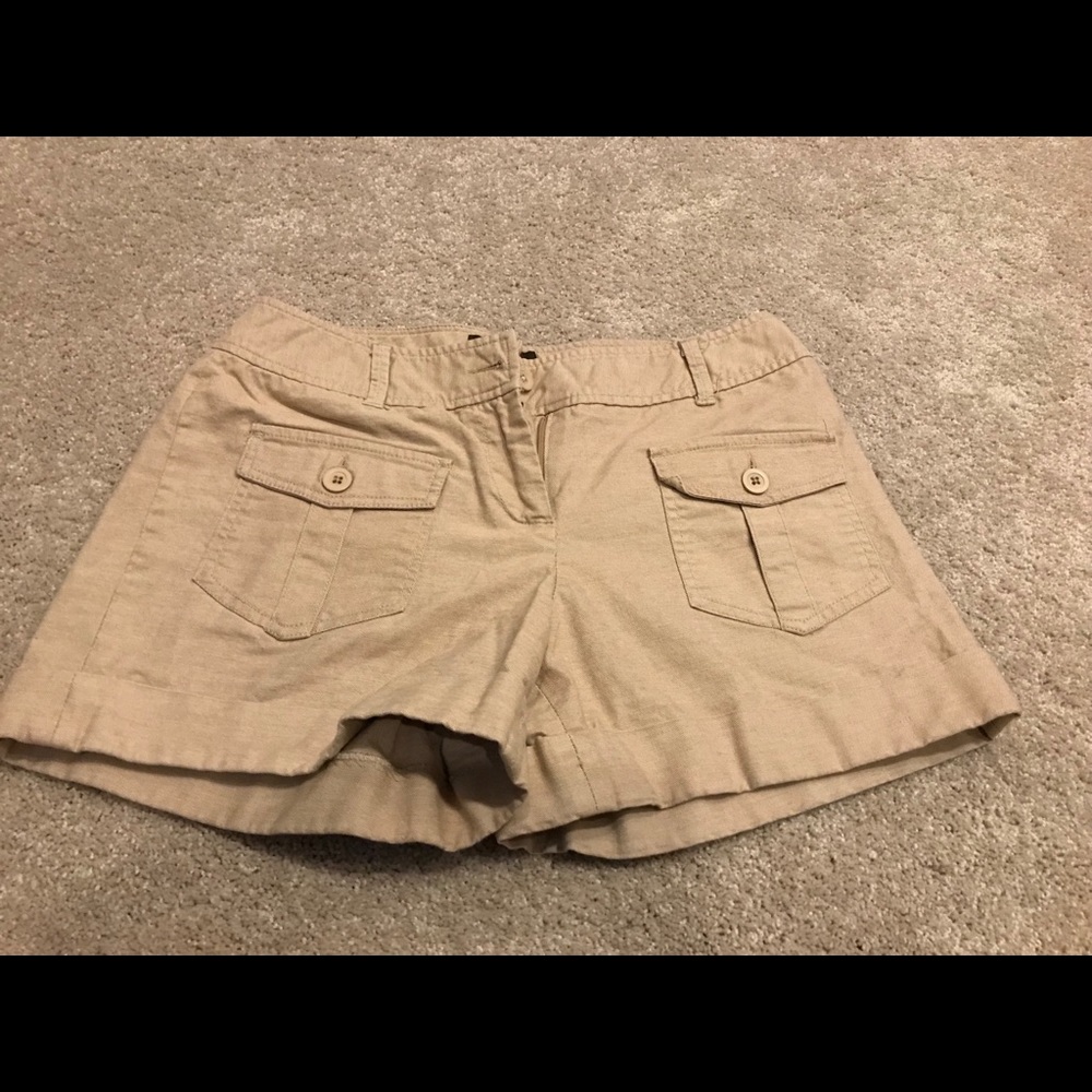 Fenn Wright Manson - tan shorts - size 6